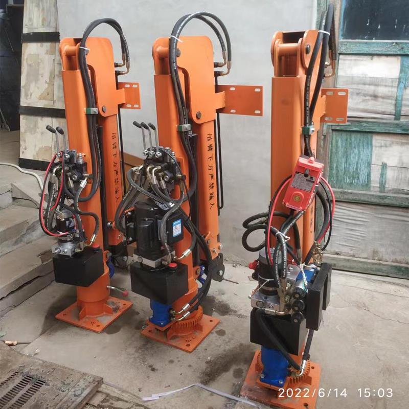 堆龙德庆区重汽蓝牌随车吊 3.2吨 国六动力强 液压驱动 农用自卸起重机